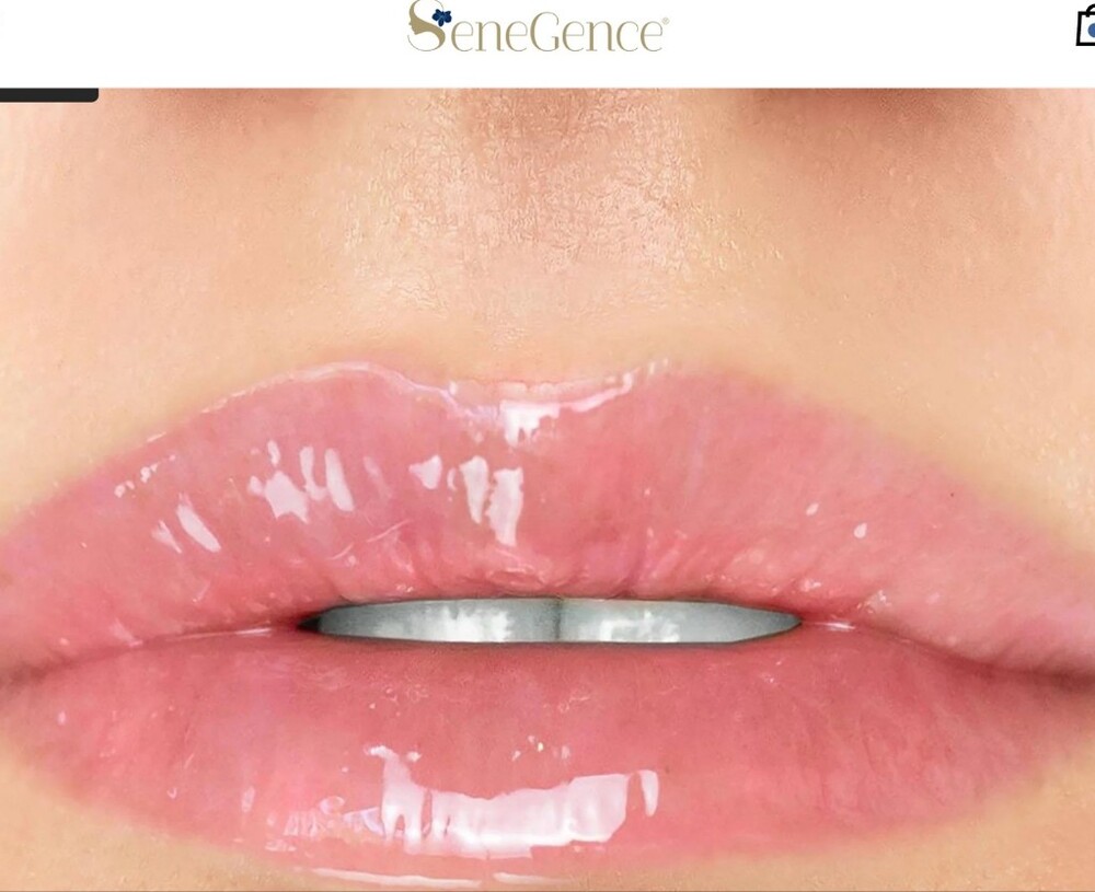 Madeleine LipSense Moisturizing Lip Gloss - Picture 3 of 6